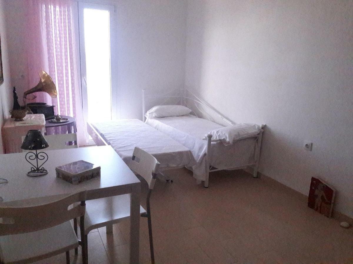Willa Alexia'S House Chortáta Zewnętrze zdjęcie